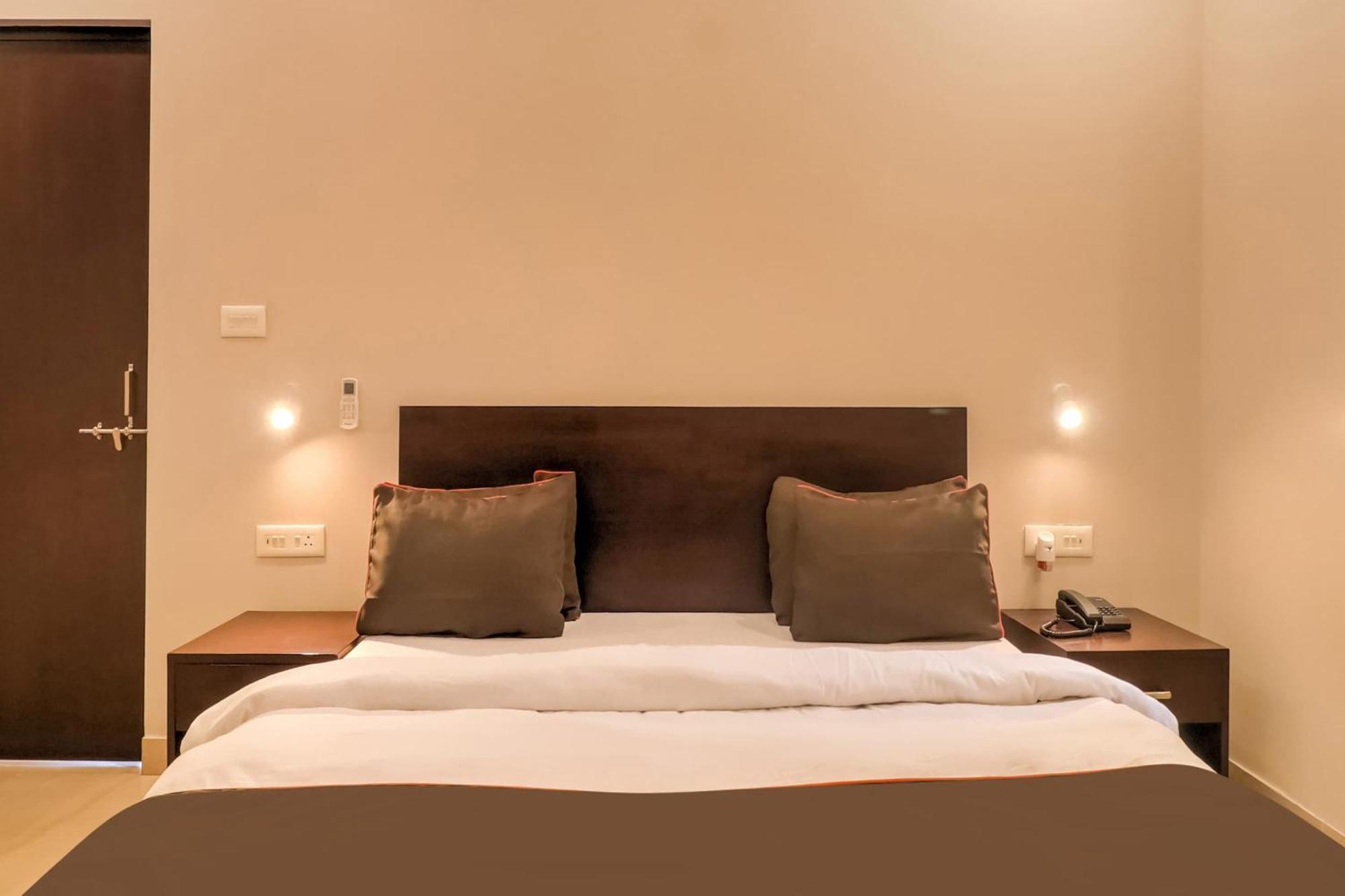 Townhouse Amaraa Farms Near Lulu Hypermarket Lucknow Ngoại thất bức ảnh