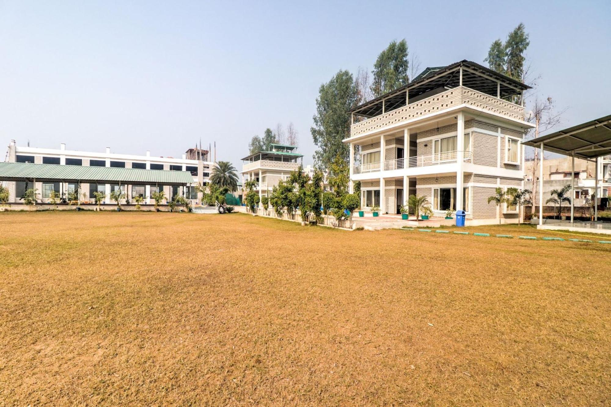 Townhouse Amaraa Farms Near Lulu Hypermarket Lucknow Ngoại thất bức ảnh